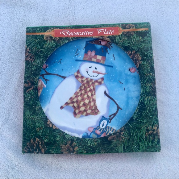 Snowman Decorative Plate 8" Christmas Holiday Red Cardinal Teddy Bear - Picture 1 of 7